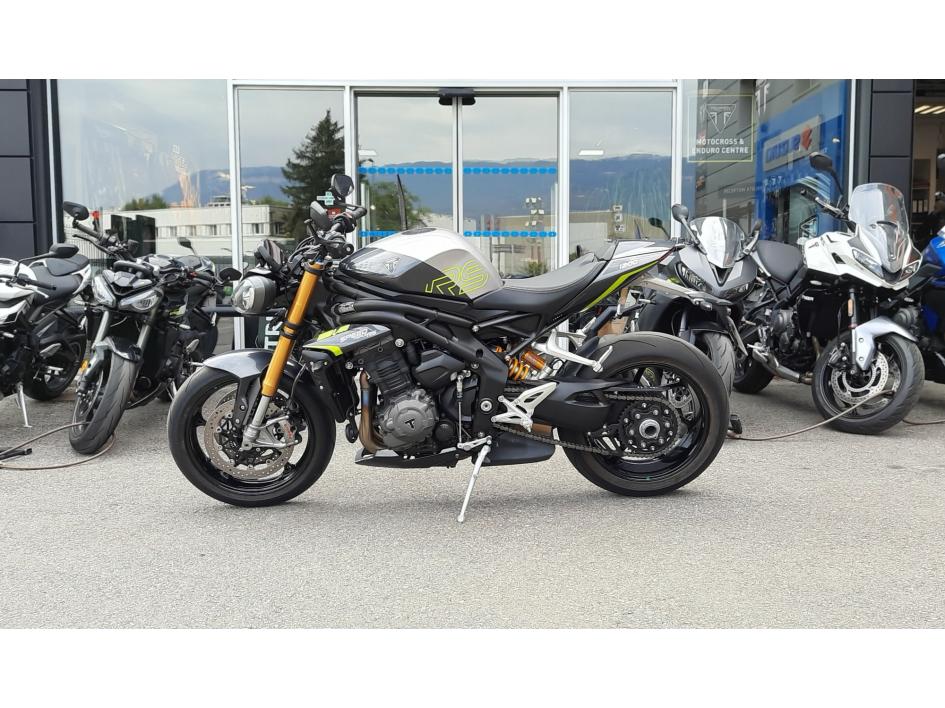 TRIUMPH SPEED TRIPLE 1200 RS