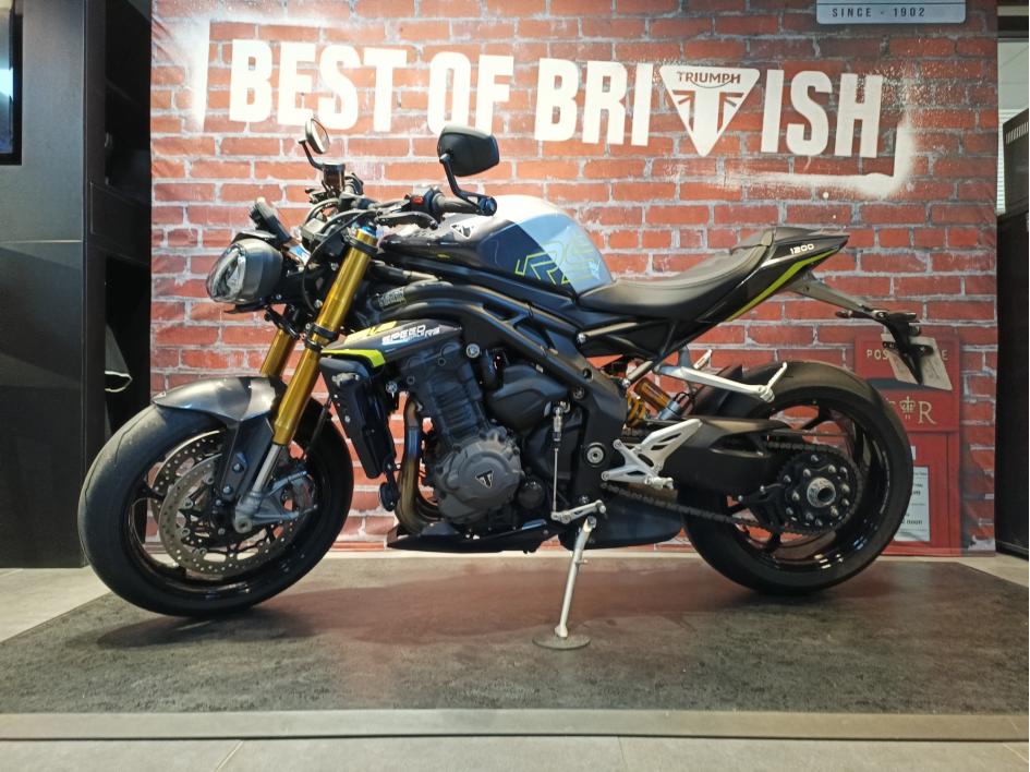 TRIUMPH SPEED TRIPLE 1200 RS