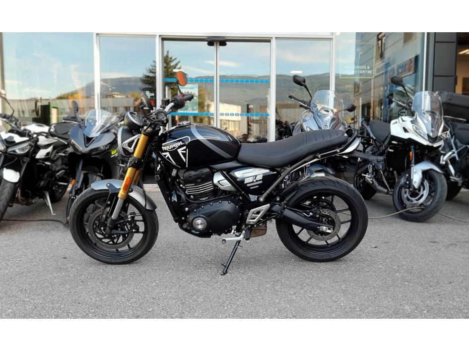 TRIUMPH SPEED 400