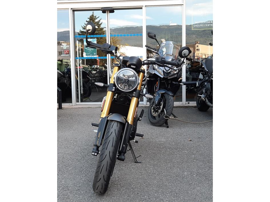 TRIUMPH SPEED 400